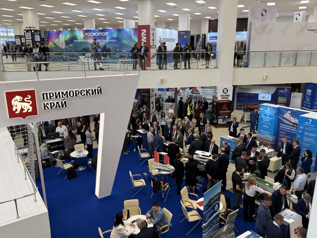 В ходе Морского Конгресса - Дальний Восток 2026 наши специалисты активно расширяли деловые связи